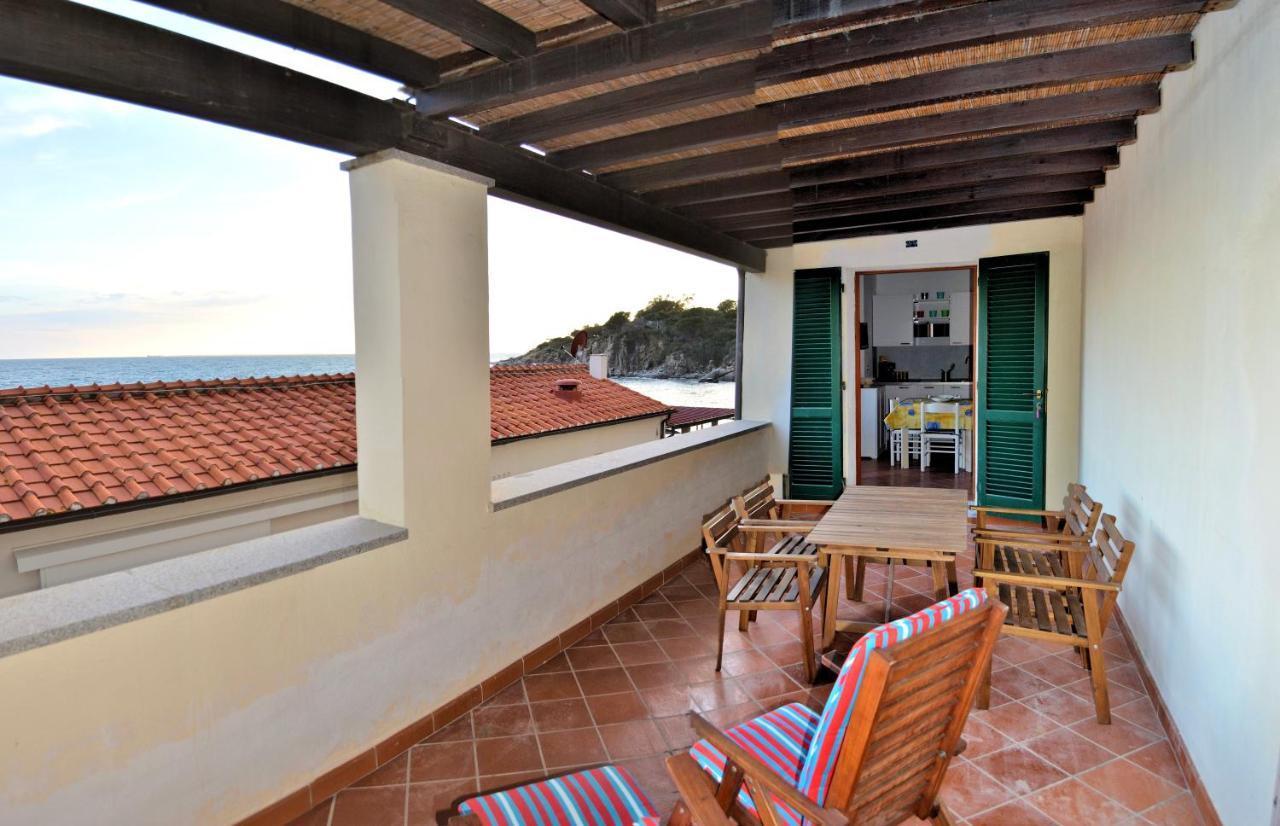 Le Soleil Apartment Spiaggia di Cavoli Exterior photo