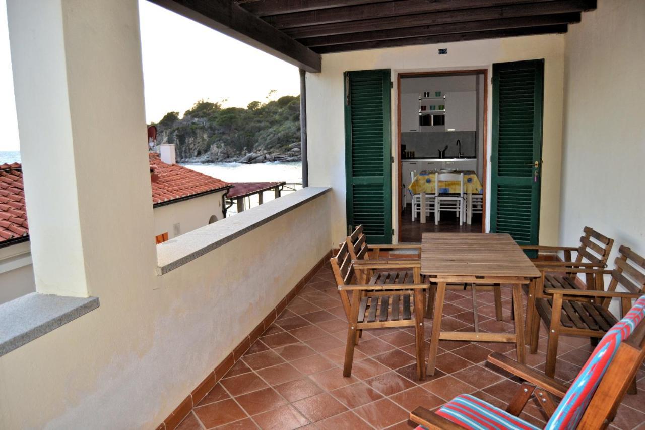 Le Soleil Apartment Spiaggia di Cavoli Exterior photo